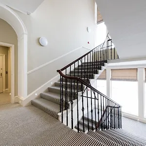 Royal Princes Apartment Edinburgh